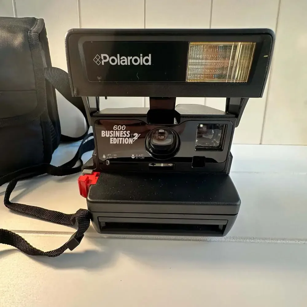 Polaroid 600 Business Edition 2 Camera with Strap and Case